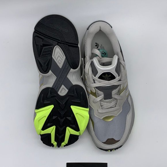 Yung 96 Metallic Silver